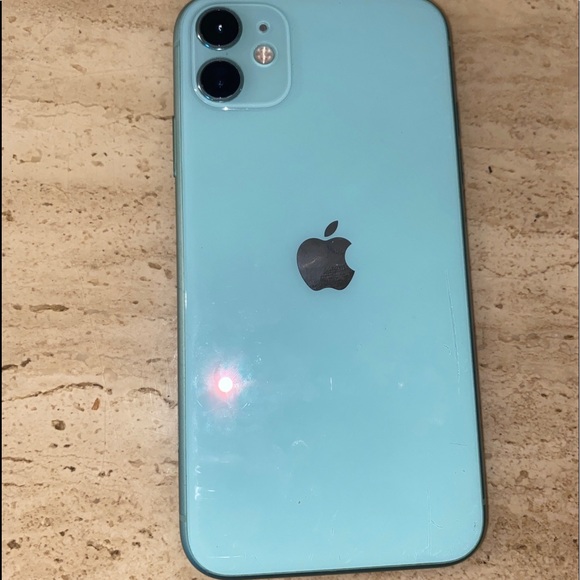 iPhone 11 64 GB - Picture 1 of 6